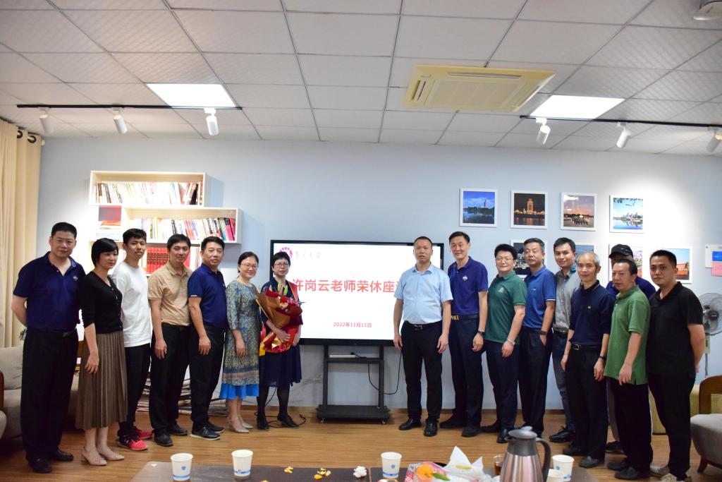 DSC_1049.JPG DSC_1049.JPG